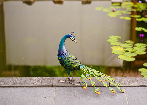 Colorful Animal Peacock Metal Garden Ornament Artistic Weatherproof