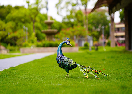 Colorful Animal Peacock Metal Garden Ornament Artistic Weatherproof
