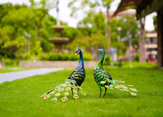 Colorful Animal Peacock Metal Garden Ornament Artistic Weatherproof